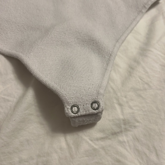 Abercrombie white knitted tank body suit - Picture 4 of 4